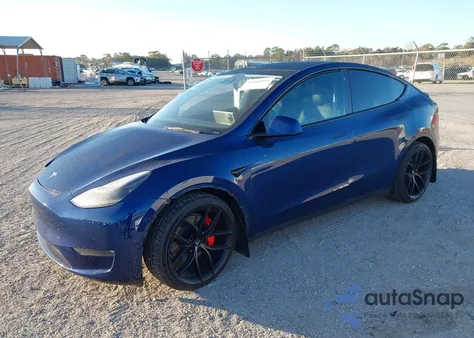 2021 Tesla Model Y Performance Dual Motor All-Wheel Drive from USA, damaged, VIN 5YJYGDEF8MF245168
